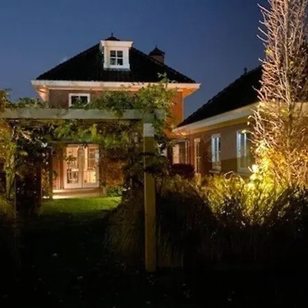 Spacious Holiday In With A Large Garden Villa Kesteren