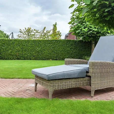 Spacious Holiday In With A Large Garden Villa Kesteren